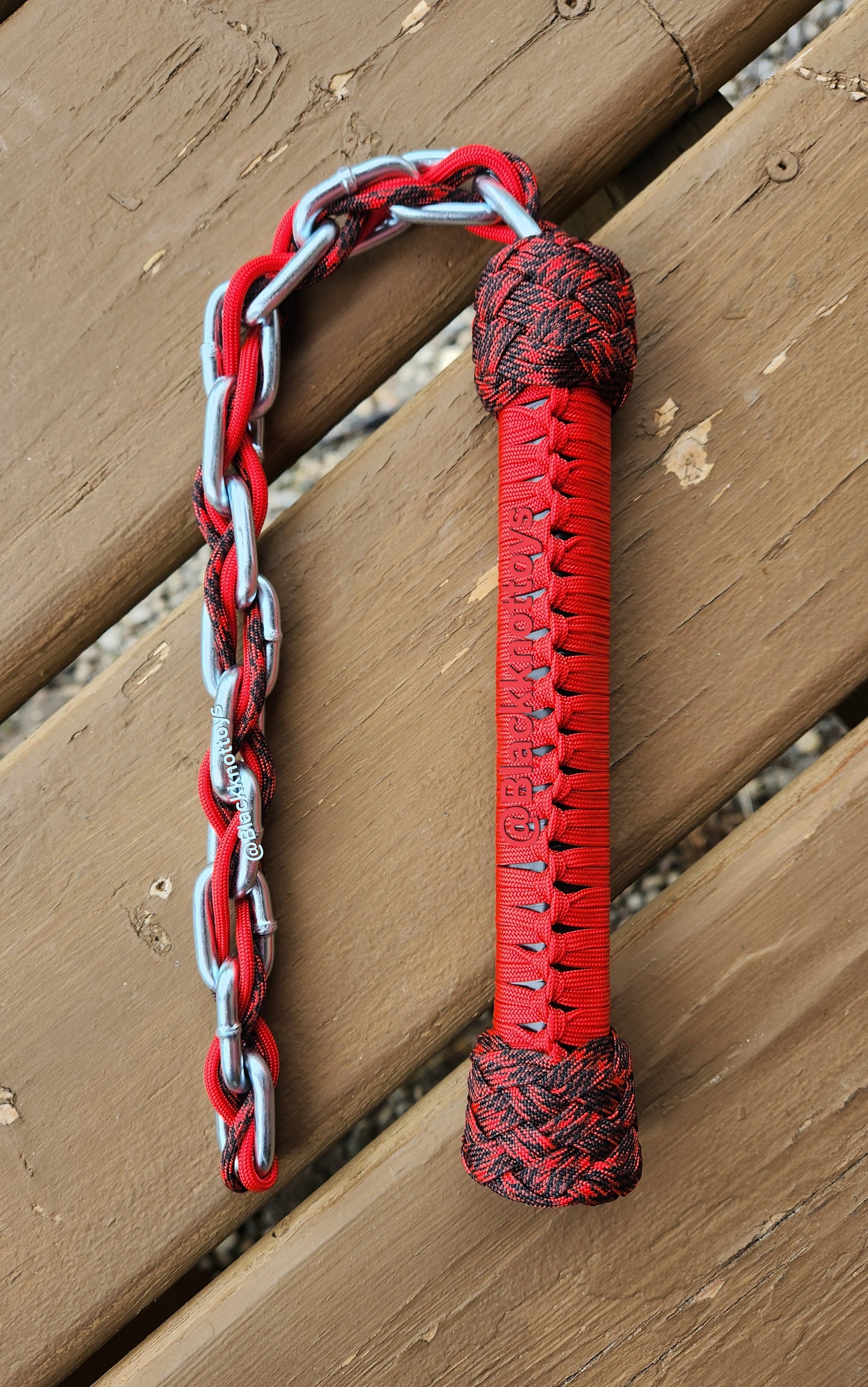 The Chain - Red & Black